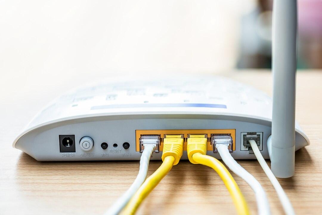 Routers and Network Controllers